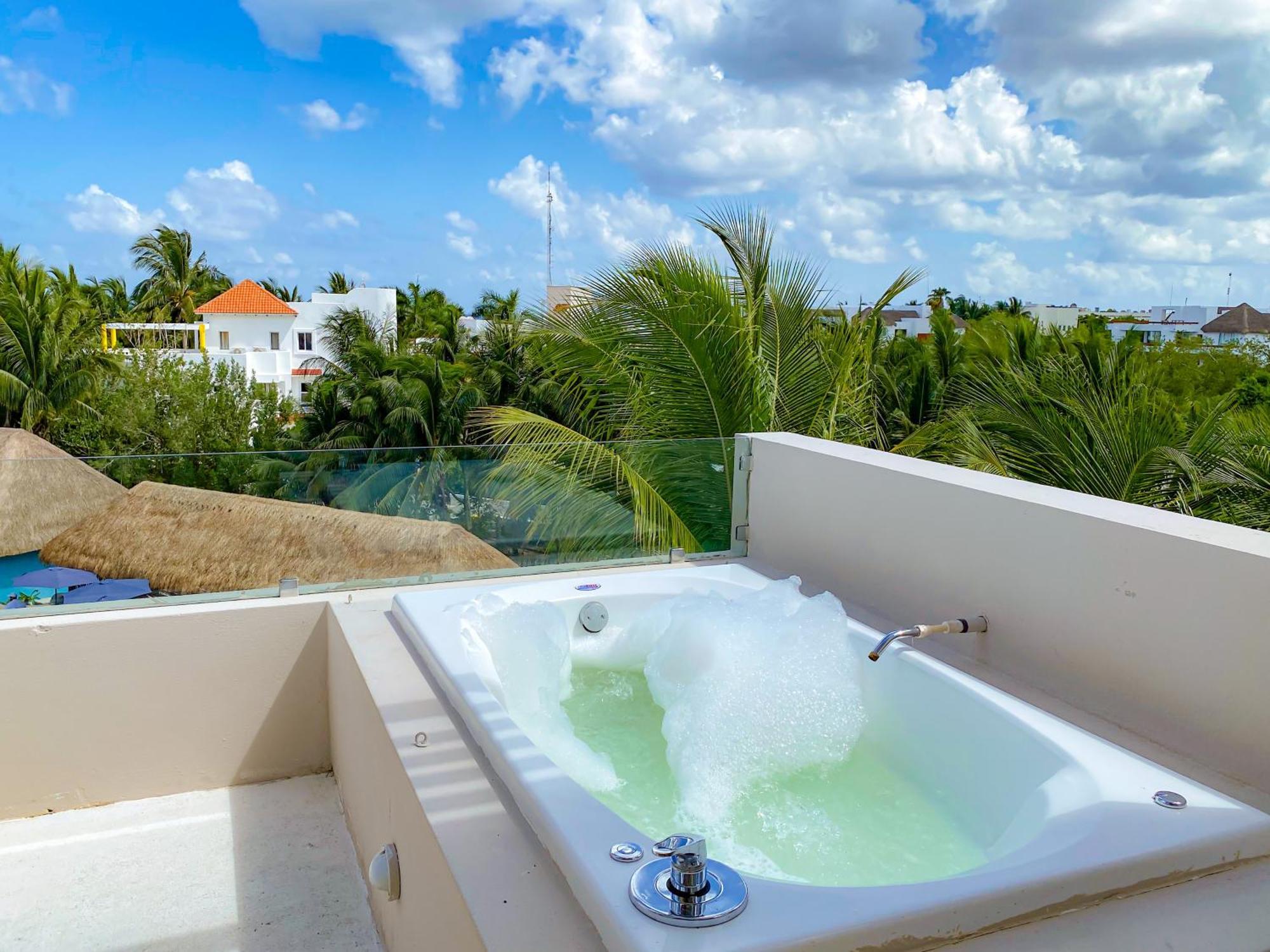 Maia Suites Cozumel Esterno foto